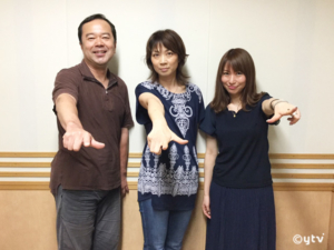 「スワラジ」収録スタジオにて、左からボク、野田順子さん、夏怜さん。