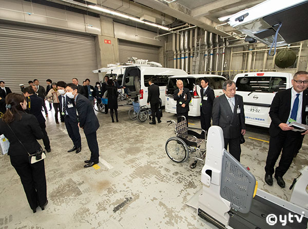 各団体、車両の説明を受けました