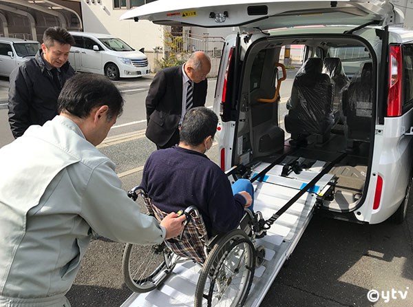 車両取扱い説明の様子