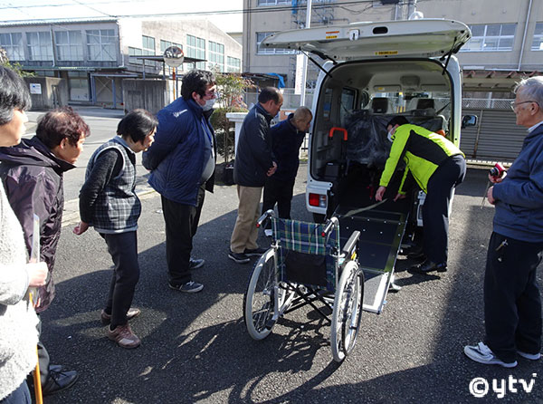 車両取扱い説明の様子