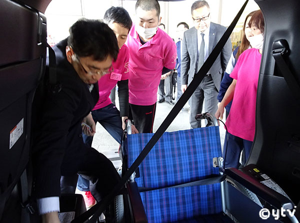 車両取扱い説明の様子