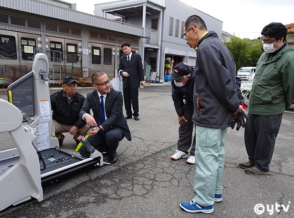 車両取扱い説明の様子