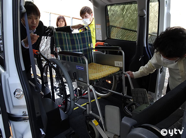 車両取扱い説明の様子