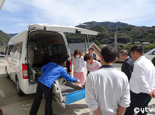 車両取扱い説明の様子