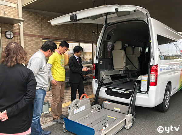 車両取扱い説明の様子