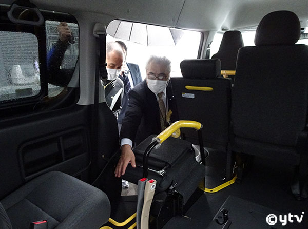 車両取り扱い説明の様子