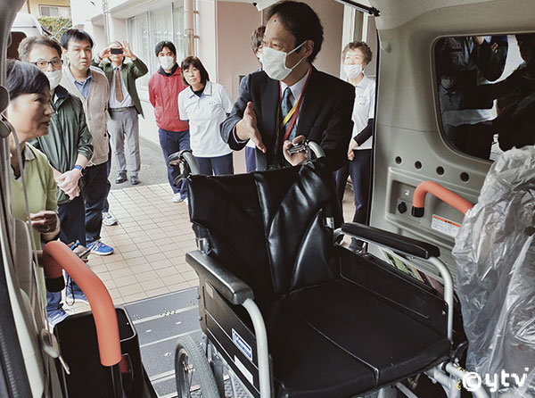 車両取扱い説明の様子