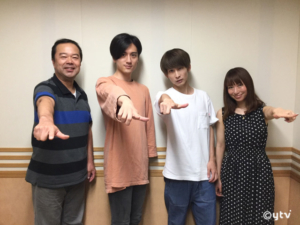 「スワラジ」収録スタジオにて、左からボク・RYOMAさん・KENTOさん・夏怜さん。