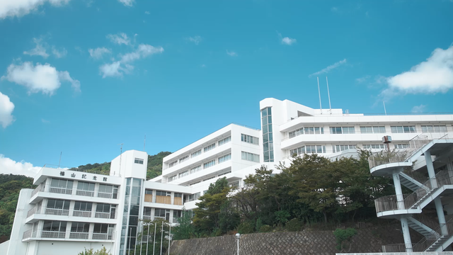 学校法人芦屋学園