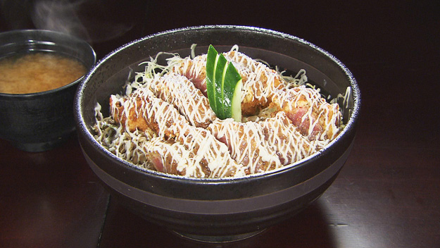 牛ロースソースかつ丼