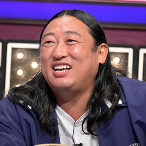 秋山竜次[ロバート]（福岡）