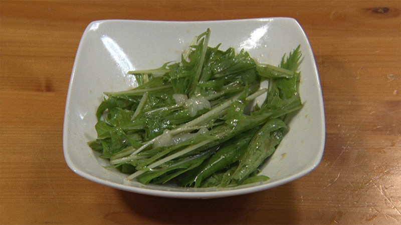 水菜のにんにくサラダ