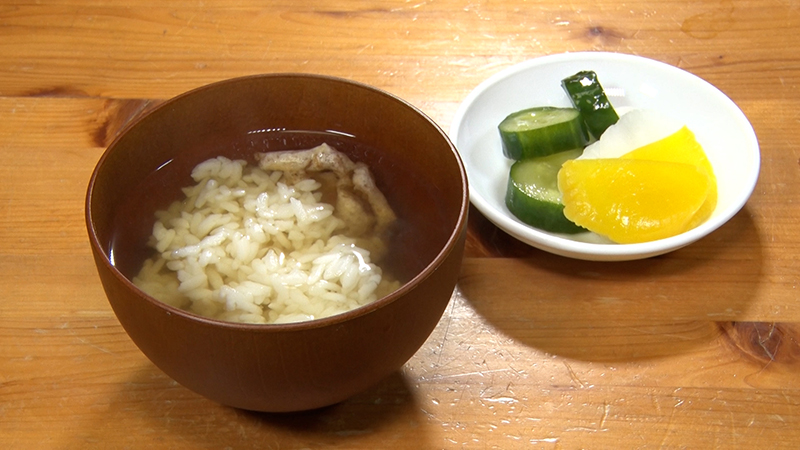 砂糖しょうゆ餅お茶漬け