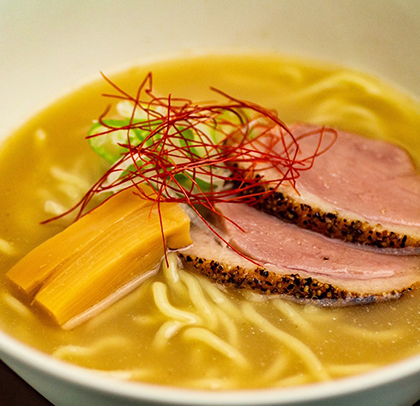 島そば　レヴン